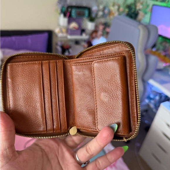 Sold - Picture 5 of 6